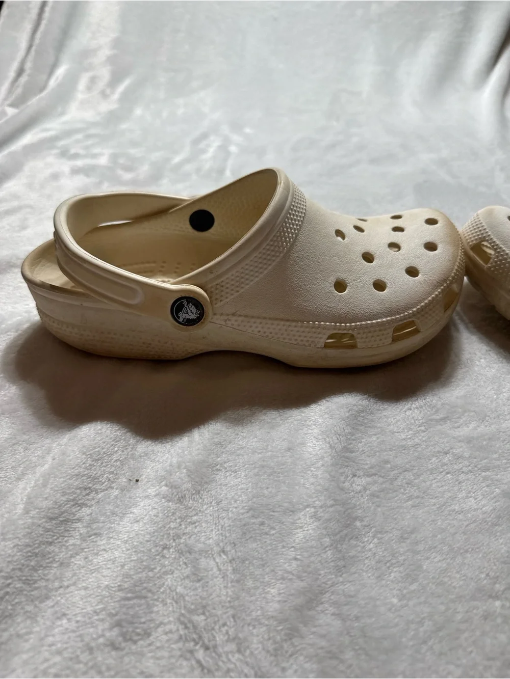 CROCS Classic Clog in Light Beige